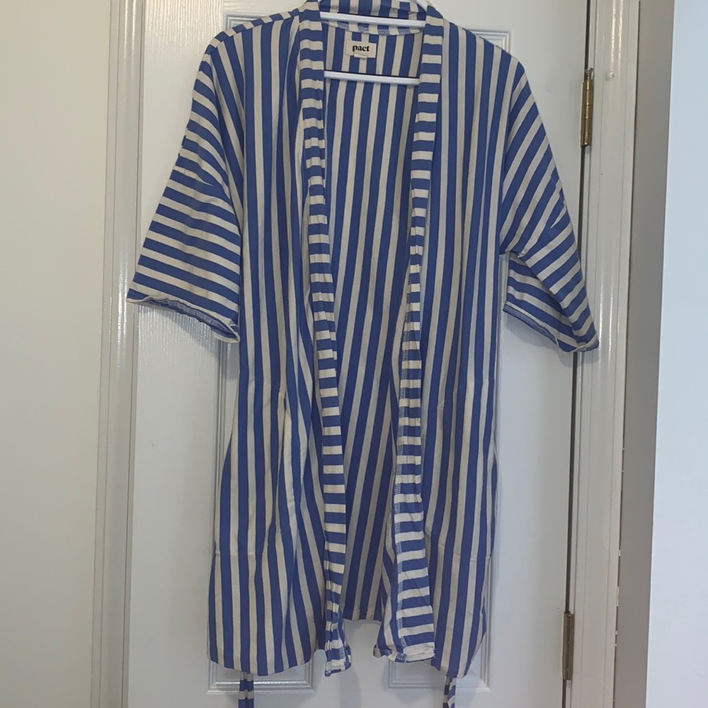 Blue and white striped short sleeve robe